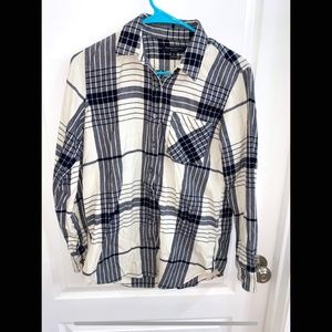 Banana Republic | Flannel | Black & White